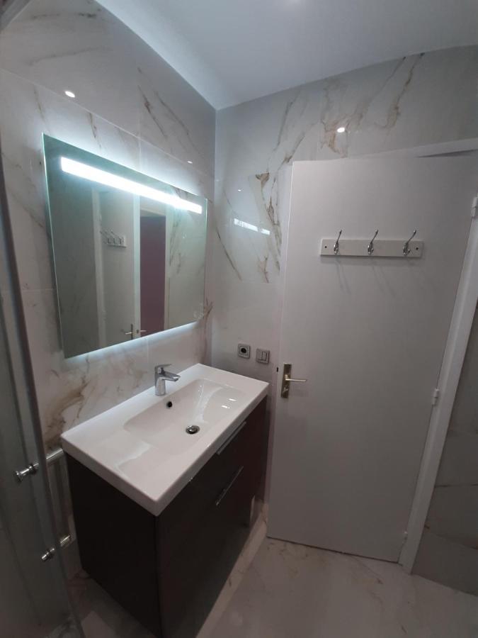 Apartment Venus - Climatise - Marina Baie Des Anges